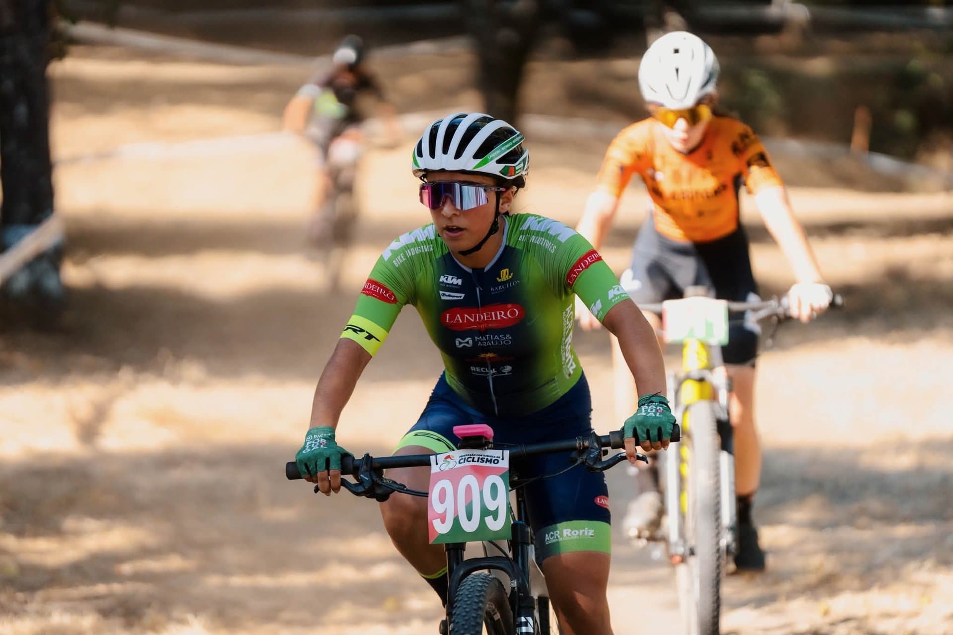 Mariana Peixoto e Matilde Fernandes conquistam títulos nacionais no BTT